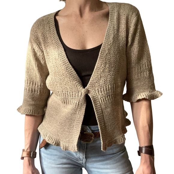 Vintage August Silk Tan Knit Ruffle Short Sleeve Shrug Cardigan Size Medium - Picture 4 of 11